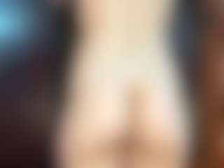 ErmelindaMerck's Live Sex Cam Show
