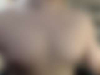 Live cam show with HimboFox - Big Cock on intimatelivegirls.com