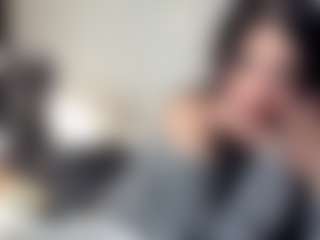 HoaCuddeback's Live Sex Cam Show
