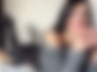 HoaCuddeback's Live Sex Cam Show