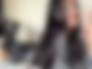 HoaCuddeback's Live Sex Cam Show