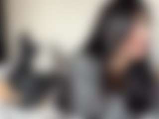 HoaCuddeback's Live Sex Cam Show