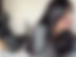 HoaCuddeback's Live Sex Cam Show