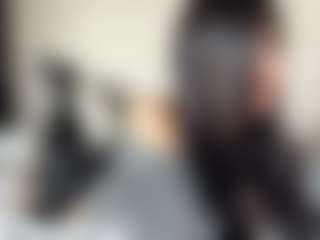 HoaCuddeback's Live Sex Cam Show