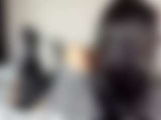 HoaCuddeback's Live Sex Cam Show