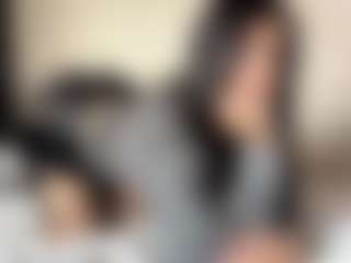 HoaCuddeback's Live Sex Cam Show