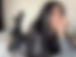 HoaCuddeback's Live Sex Cam Show