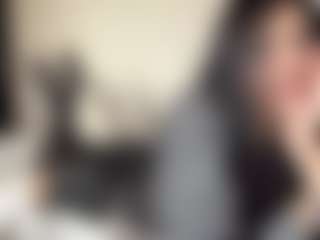 HoaCuddeback's Live Sex Cam Show