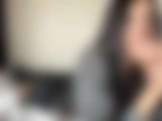 HoaCuddeback's Live Sex Cam Show