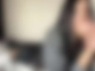 HoaCuddeback's Live Sex Cam Show