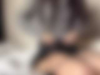 HoaCuddeback's Live Sex Cam Show