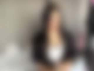 HoaCuddeback's Live Sex Cam Show