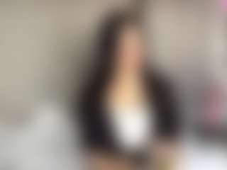 HoaCuddeback's Live Sex Cam Show