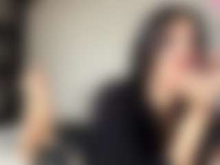 HoaCuddeback's Live Sex Cam Show