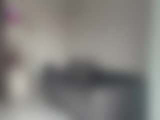 Live cam show with Valvi - Oil on Camsoda