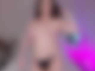 Live cam show with KusshJade - Fingering on Free Soda