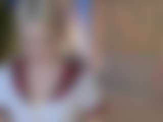 Live cam show with Lesya-Blair - Bedroom on livesuperchat.net