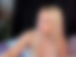Live cam show with Lesya-Blair - Oil on fapnchat