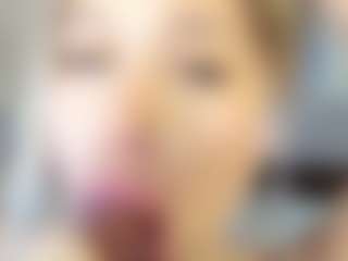 Live cam show with Lesya-Blair - Upskirt on pussylord.com