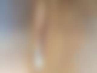 Live cam show with Lesya-Blair - Bedroom on intimatelivegirls.com