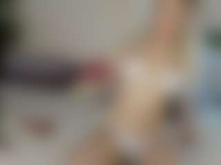 Live cam show with Lesya-Blair - Dress on crypto-cams