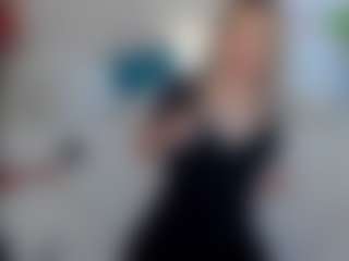 Live cam show with Lesya-Blair - Oil on live.xbliss.ai