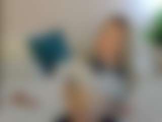 Live cam show with Lesya-Blair - Spanks on Soda Cam