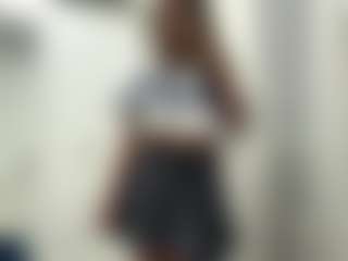 Live cam show with OdellWheater - Shaved Pussy Teen (18+) on CamwithHer