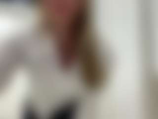 Live cam show with OdellWheater - Sexy on Milfs Live