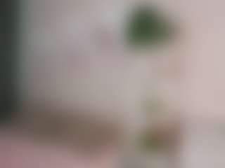 Live cam show with RonnaViccica - New Teen (18+) on Stripli.com