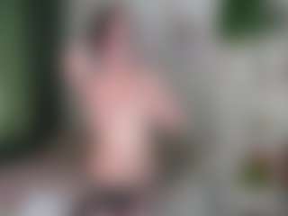 Live cam show with RonnaViccica - Teen (18+) on Mixed Magazine Live