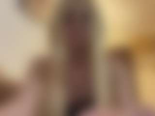 RoxieBeattle's Live Sex Cam Show
