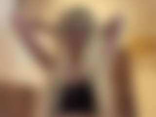 RoxieBeattle's Live Sex Cam Show