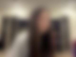 Live cam show with Anna - Squirt Teen (18+) on Mixed Magazine Live