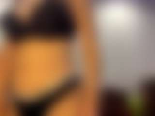 Live cam show with Anna - Nipple Piercings on Milfs Live