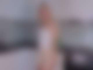 SylviaDaring's Live Sex Cam Show
