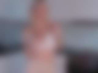 SylviaDaring's Live Sex Cam Show