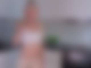 SylviaDaring's Live Sex Cam Show