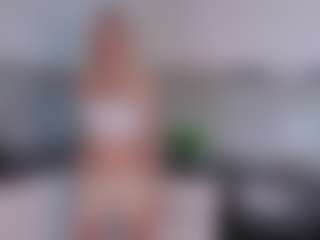 SylviaDaring's Live Sex Cam Show