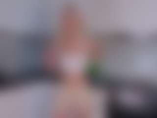 SylviaDaring's Live Sex Cam Show