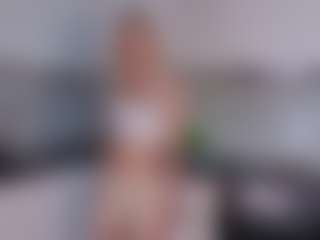 SylviaDaring's Live Sex Cam Show