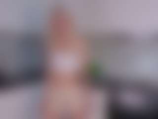 SylviaDaring's Live Sex Cam Show