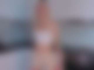 SylviaDaring's Live Sex Cam Show