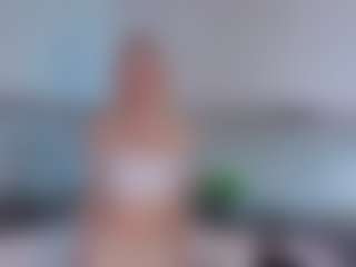 SylviaDaring's Live Sex Cam Show
