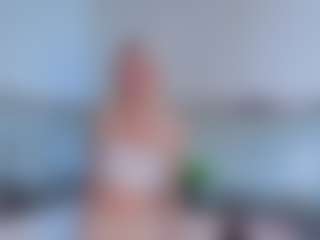SylviaDaring's Live Sex Cam Show