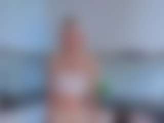 SylviaDaring's Live Sex Cam Show