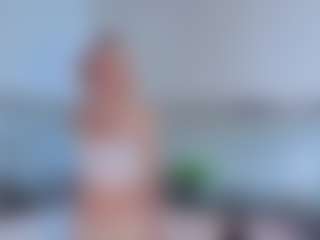SylviaDaring's Live Sex Cam Show