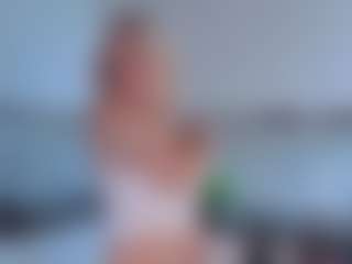 SylviaDaring's Live Sex Cam Show