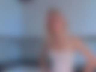 SylviaDaring's Live Sex Cam Show