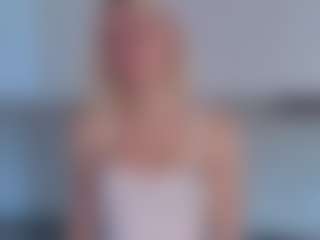 SylviaDaring's Live Sex Cam Show